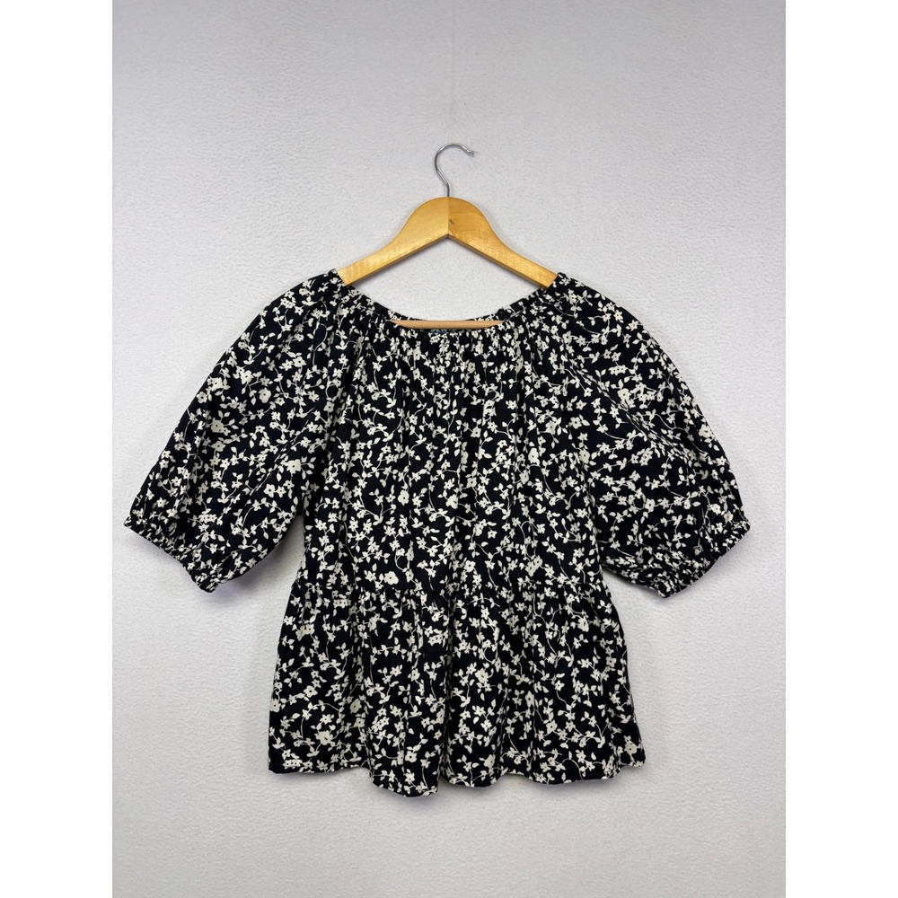 Cottagecore Boho Old Navy Womens Medium Black White Floral Peplum Blouse Top